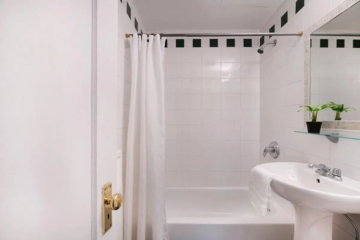 Апартаменты 61-3C Renovated 2Br Sleeps 5 Prime Upper East Нью-Йорк 0*,
